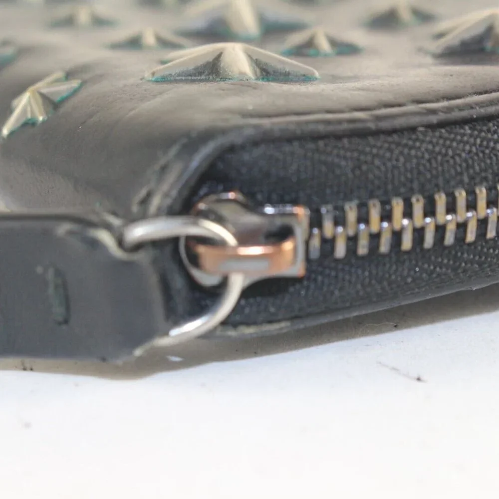 JIMMY CHOO Black Leather Star Zippy Wallet 1JC726K